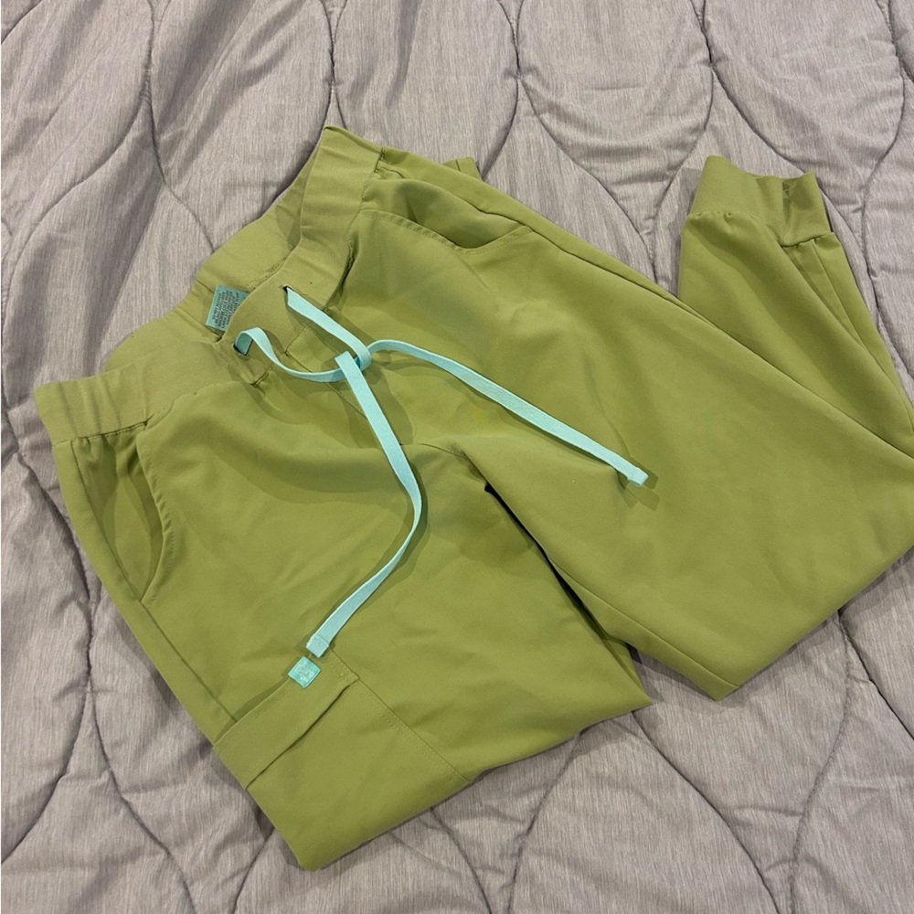 Garde malade scrubs